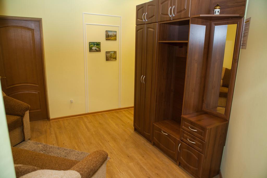 Apartment In 2 Min From Poznyaky Metro Station Kiev Esterno foto